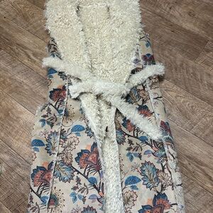 Floral Patterned Vest with Faux Fur Lining- REVERSIBLE